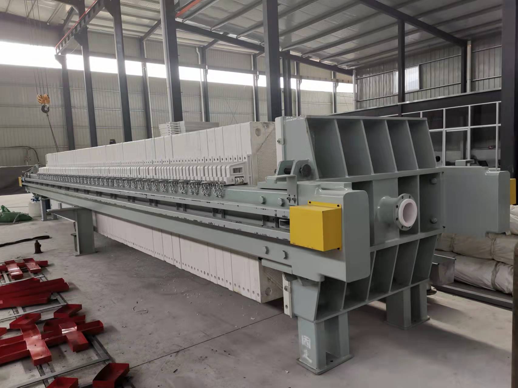 程控自动拉板厢式压滤机